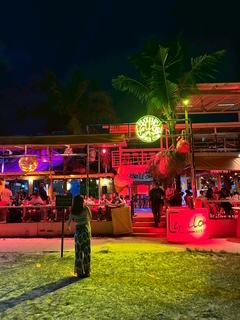 完熟ばなな横浜店　あやめです