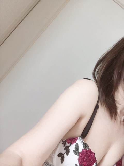 横浜店あやかです